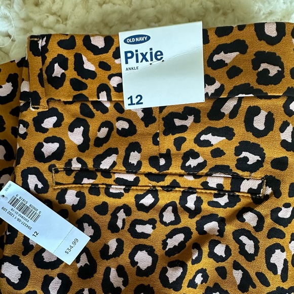 Old Navy Pixie Ankle Pants (Leopard) - Picture 4 of 5